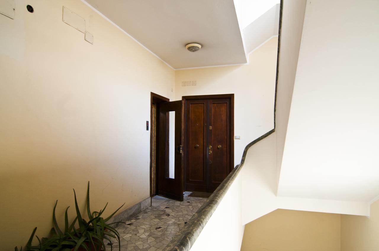 Villa Aquari Cozy Apartment Rome Exterior photo